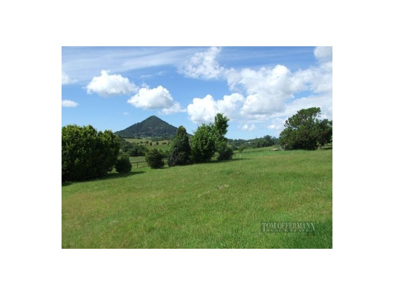 74 Frogmouth Lane, Lake Macdonald QLD 4563