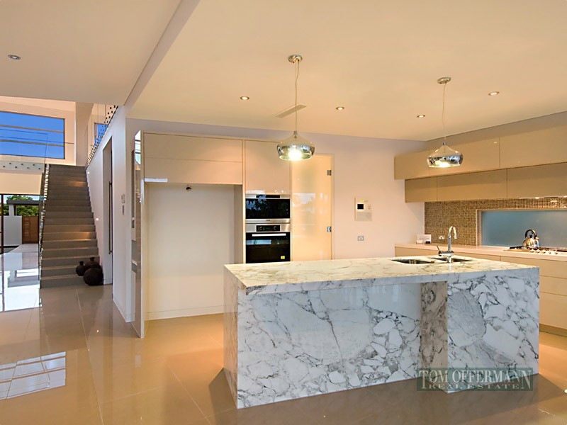 16 Seahorse Place, Noosa Waters QLD 4566