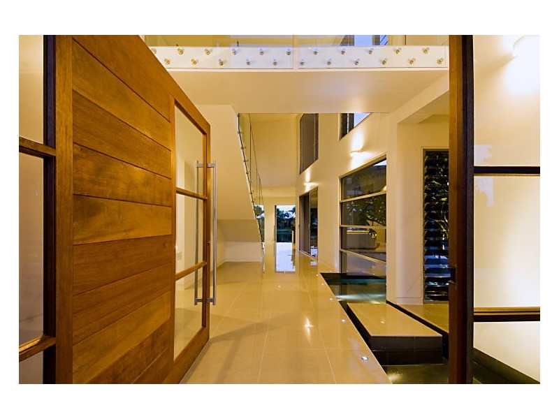 16 Seahorse Place, Noosa Waters QLD 4566