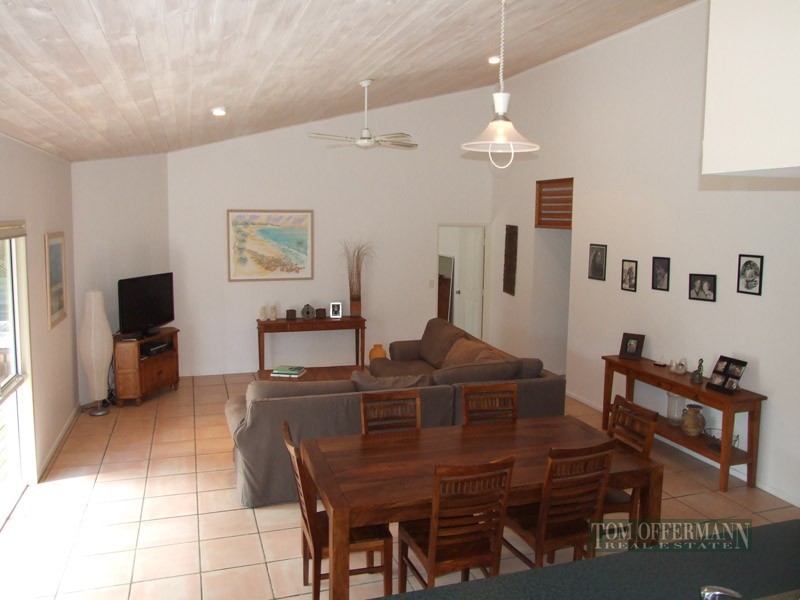 3 Driftwood Drive, Castaways Beach QLD 4567