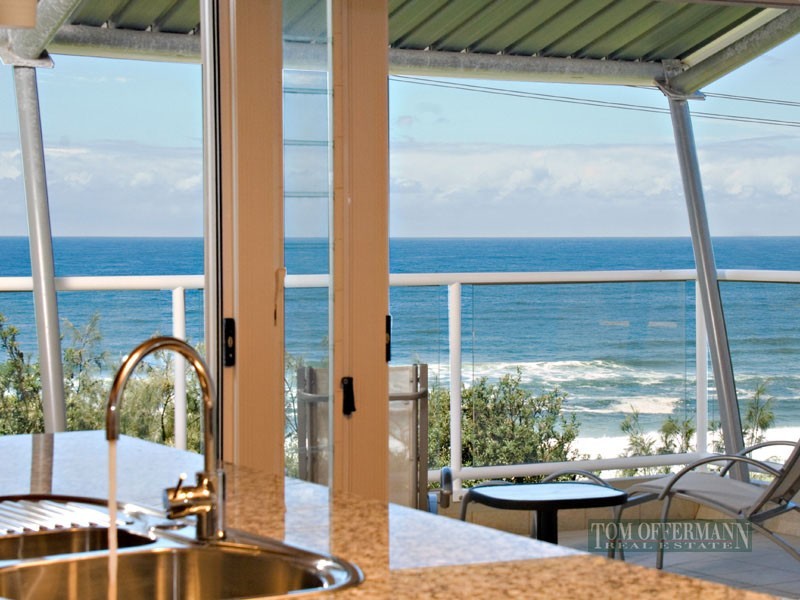 1/12 Corsair Crescent, Sunrise Beach QLD 4567