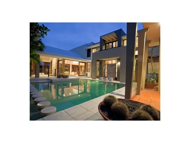 34 Masthead Quay, Noosa Waters QLD 4566