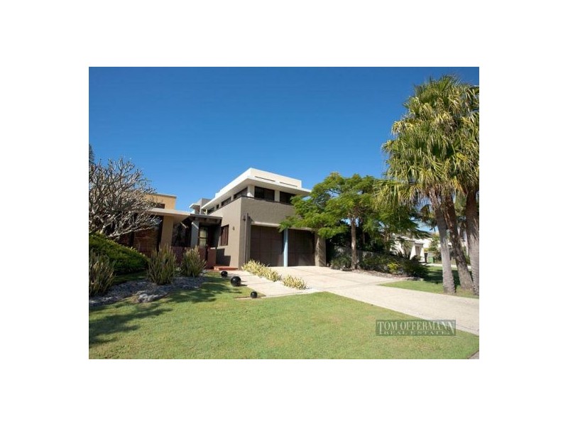 34 Masthead Quay, Noosa Waters QLD 4566