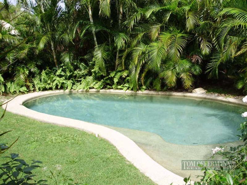15 Commodore Court, Sunrise Beach QLD 4567