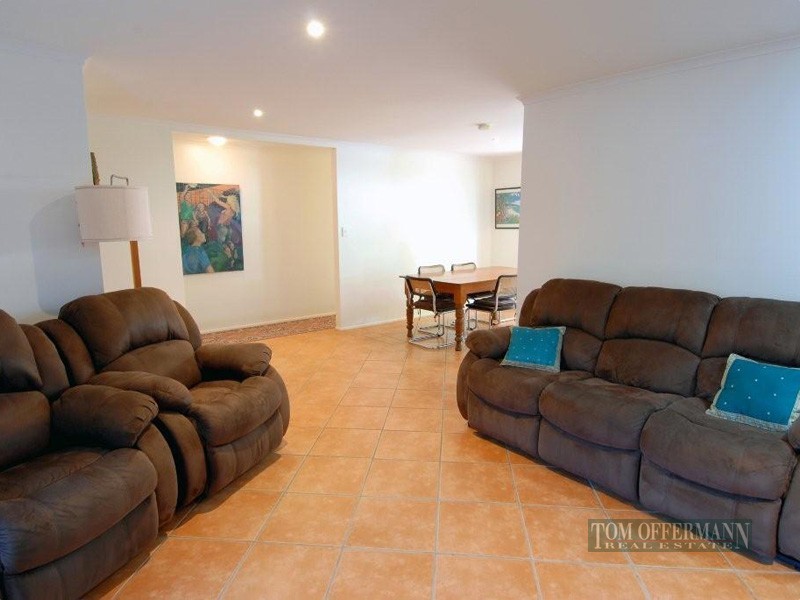 15 Commodore Court, Sunrise Beach QLD 4567