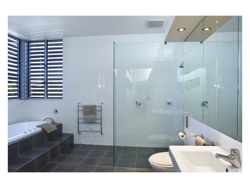 2/512 David Low Way, Castaways Beach QLD 4567