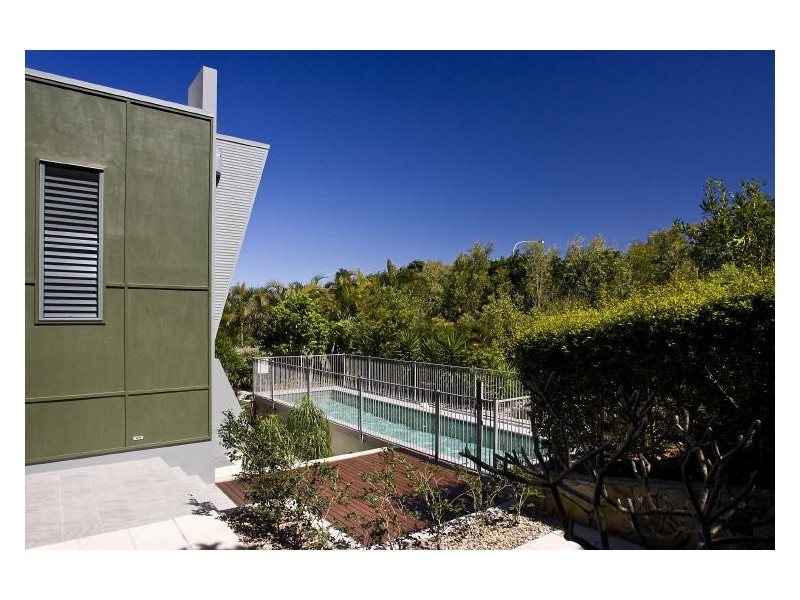 2/512 David Low Way, Castaways Beach QLD 4567