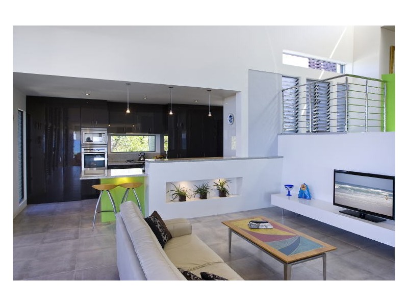 2/512 David Low Way, Castaways Beach QLD 4567