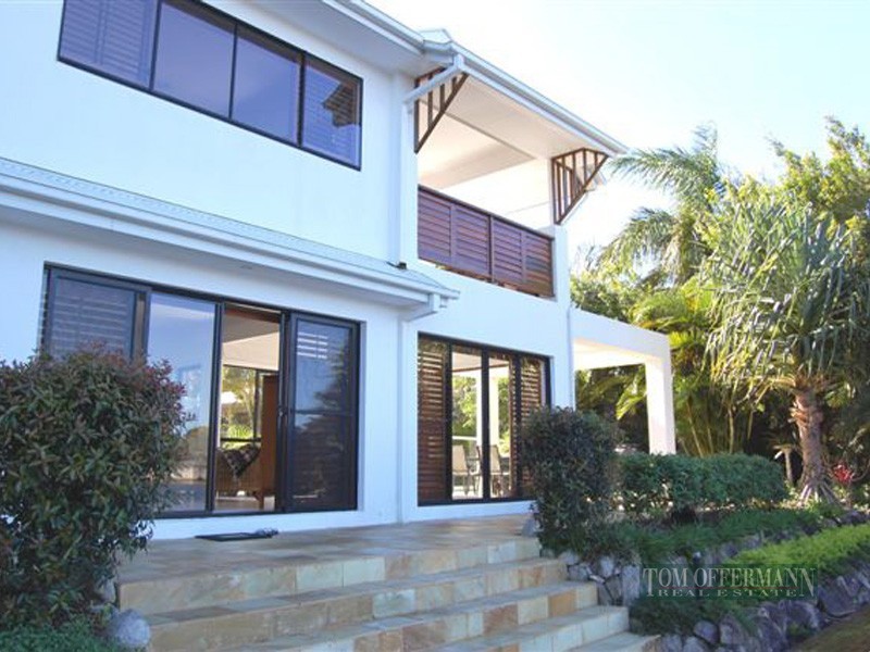 3 Topsails Place, Noosa Waters QLD 4566