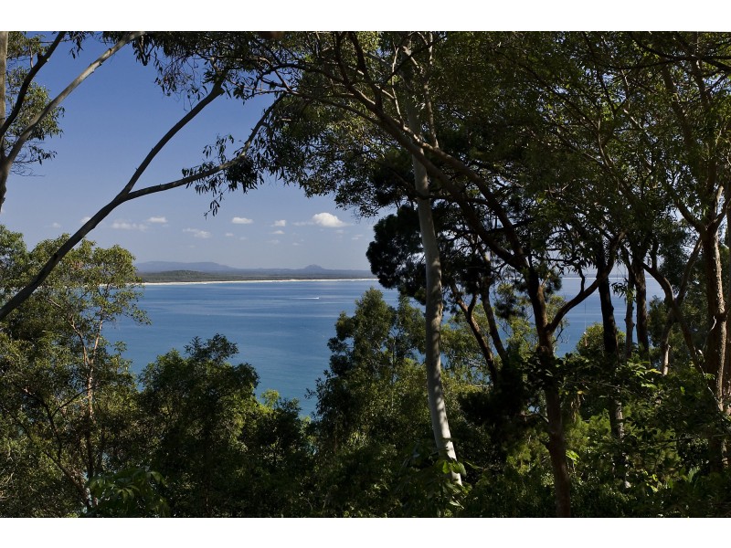 7 Allambi Rise, Little Cove QLD 4567