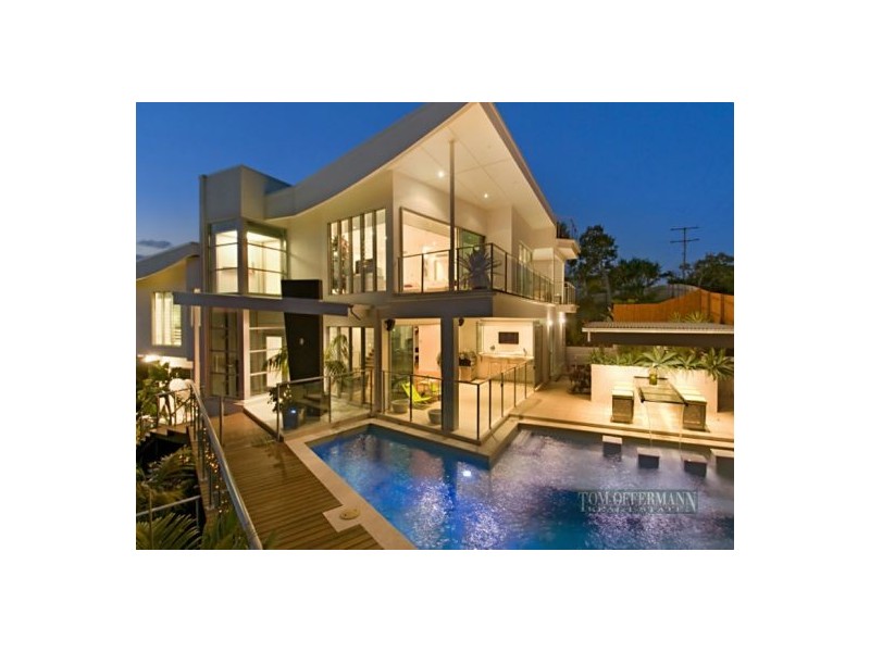 327 David Low Way, Peregian Beach QLD 4573