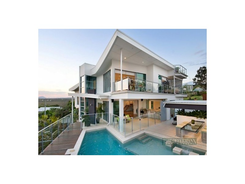 327 David Low Way, Peregian Beach QLD 4573