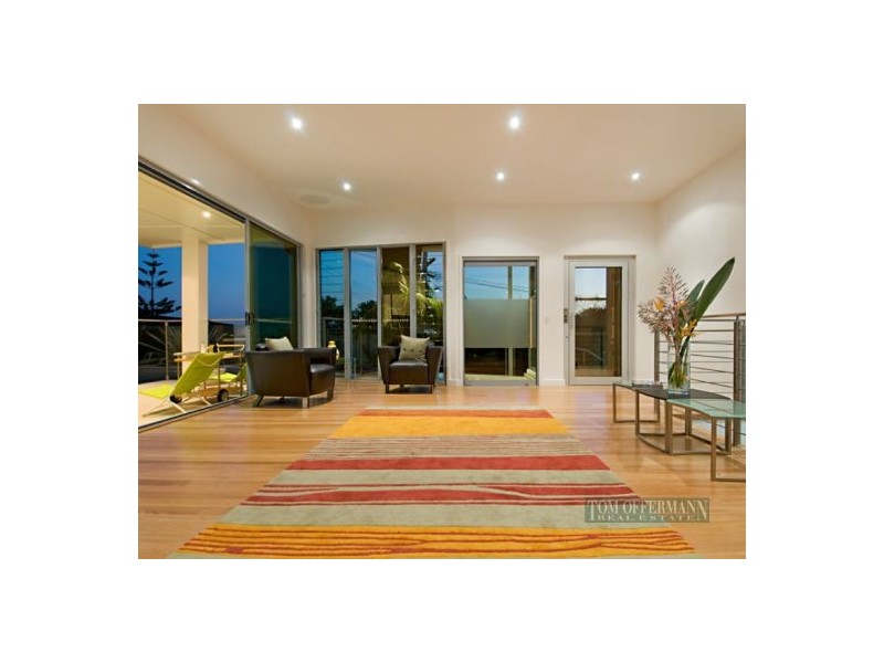 327 David Low Way, Peregian Beach QLD 4573