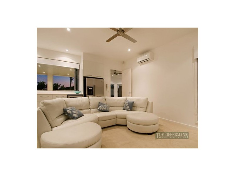 327 David Low Way, Peregian Beach QLD 4573