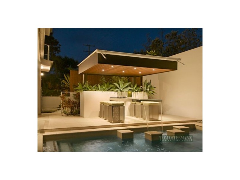 327 David Low Way, Peregian Beach QLD 4573