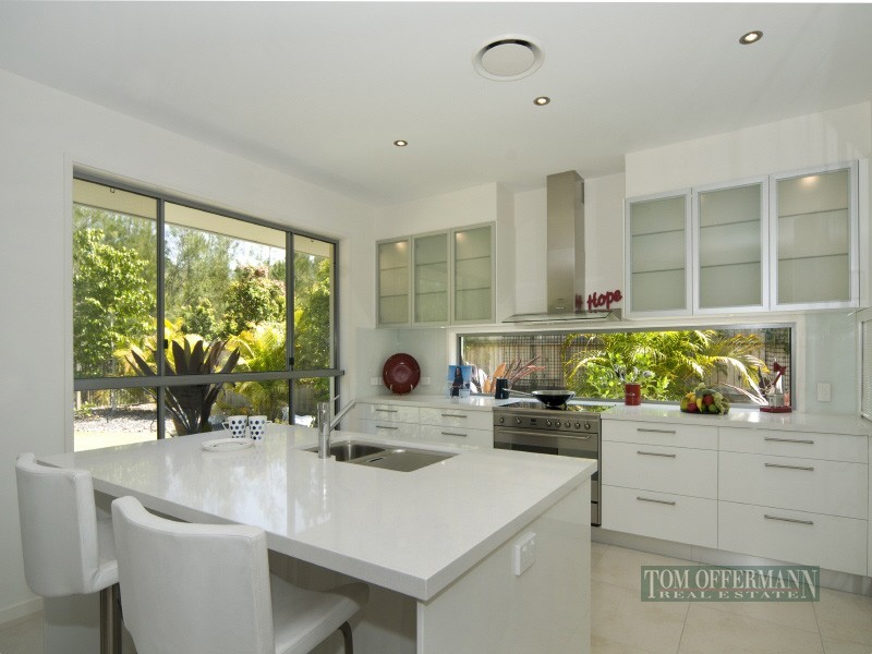 6 Aspera Place, Noosaville QLD 4566