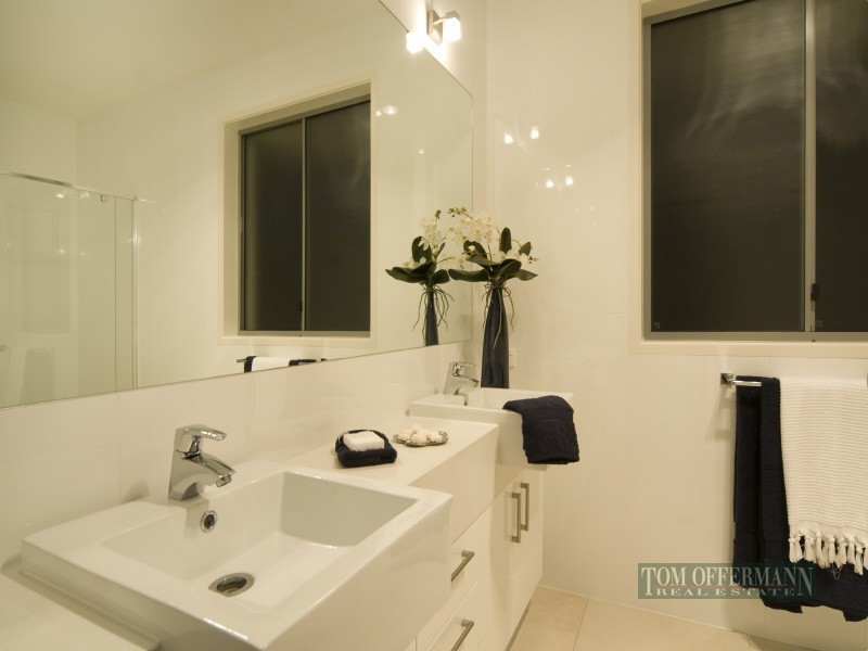 6 Aspera Place, Noosaville QLD 4566