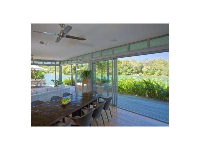 27 Cooran Ct, Noosa Heads QLD 4567
