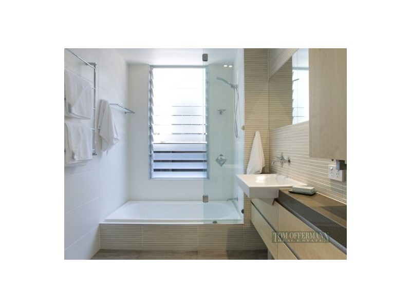 2/23 Duke St, Sunshine Beach QLD 4567