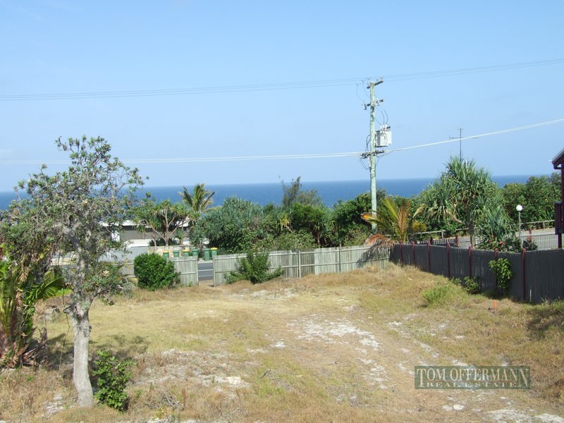 32 Corsair Crescent, Sunrise Beach QLD 4567