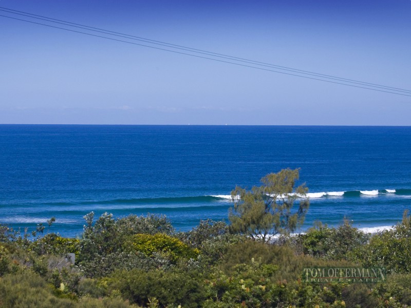 52 Driftwood Drive, Castaways Beach QLD 4567