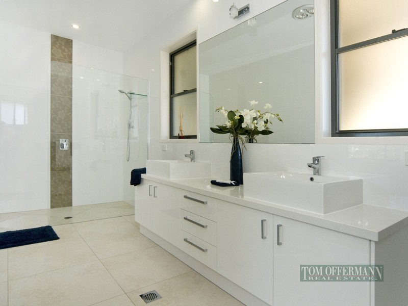21 Aspera Place, Noosaville QLD 4566