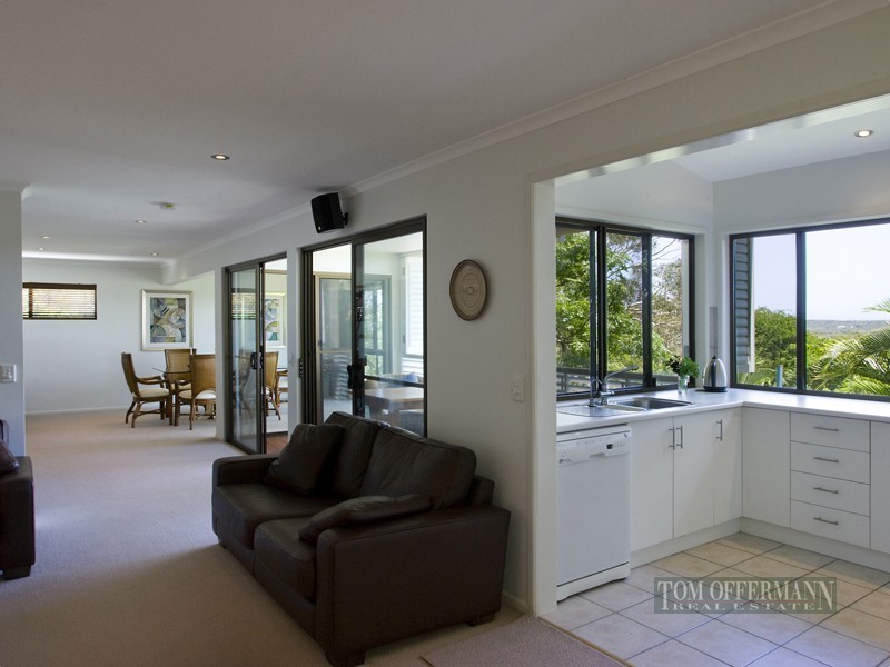 7 Honeysuckle Lane, Noosa Heads QLD 4567