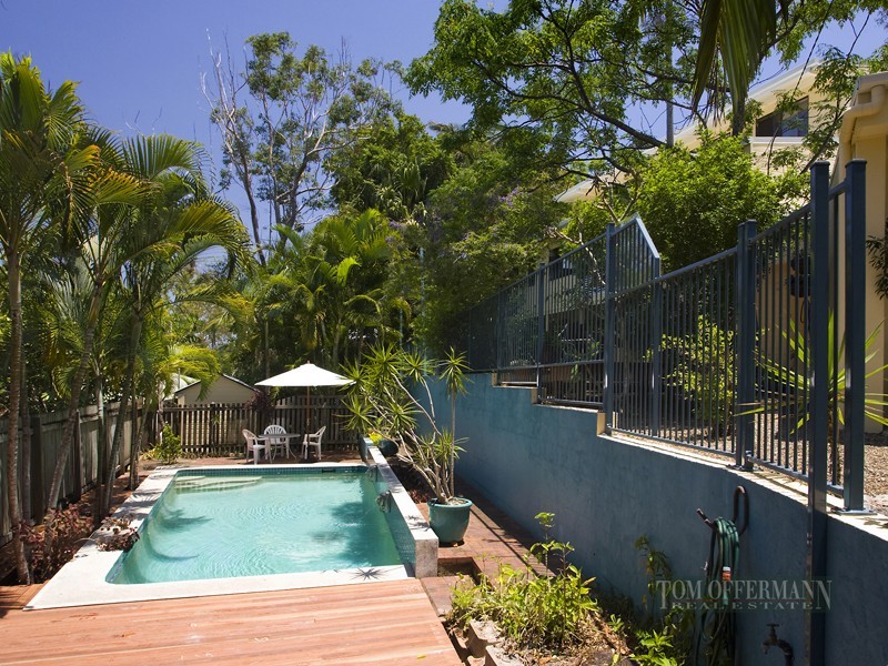 7 Honeysuckle Lane, Noosa Heads QLD 4567