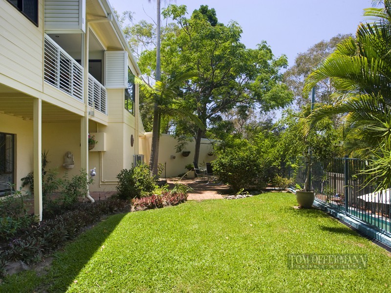 7 Honeysuckle Lane, Noosa Heads QLD 4567