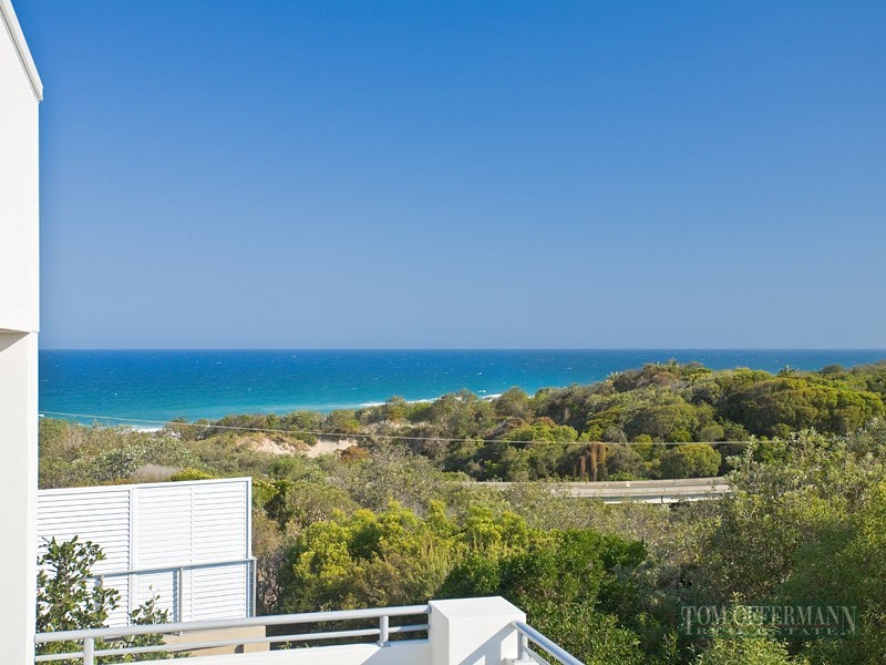 77 Orient Drive, Sunrise Beach QLD 4567