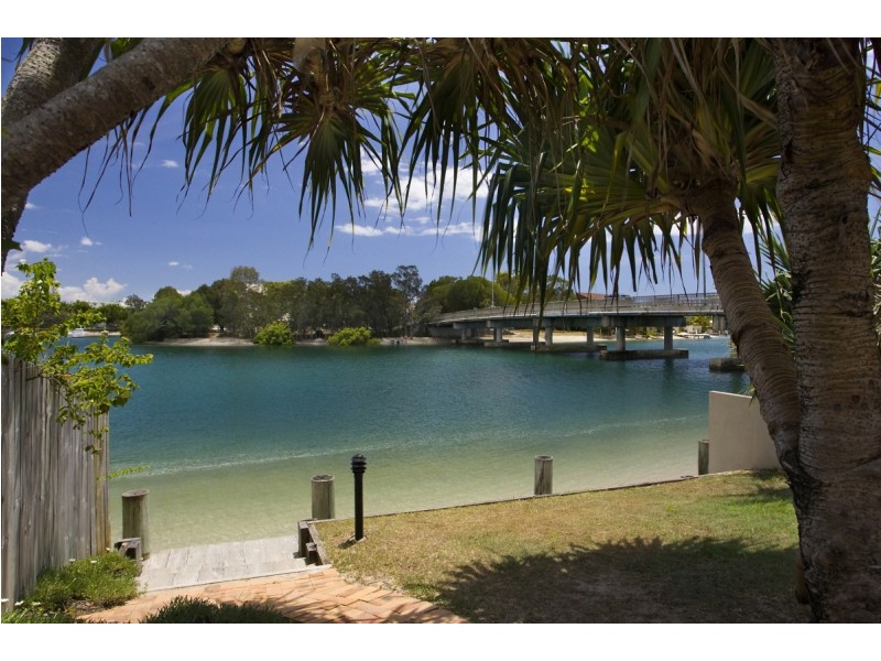 1 “Villa Marina”, Noosa Heads QLD 4567