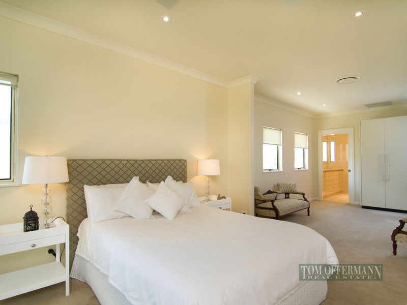 1 Whale Drive, Sunshine Beach QLD 4567