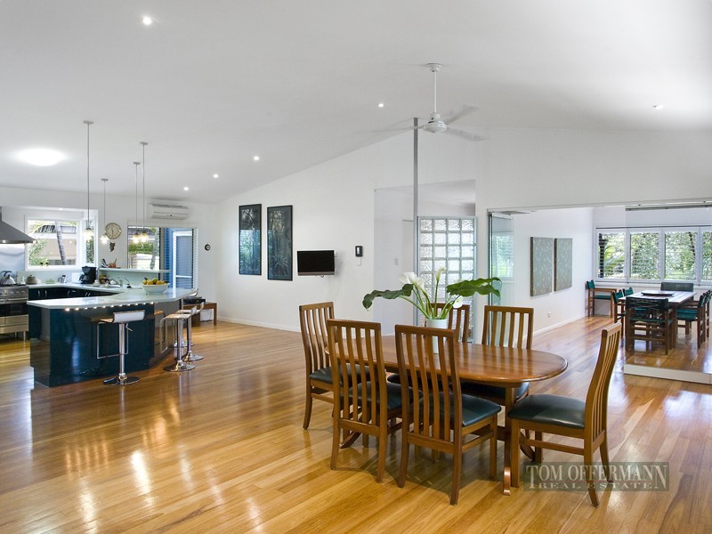 27 Weyba Esplanade, Noosa Heads QLD 4567