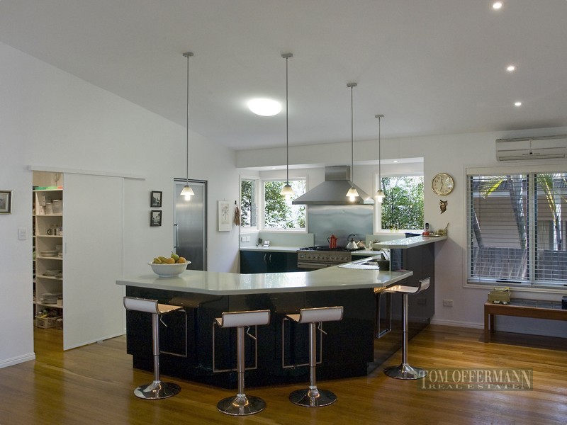 27 Weyba Esplanade, Noosa Heads QLD 4567