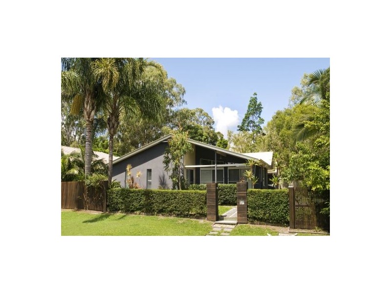 2 Cambridge Court, Tewantin QLD 4565