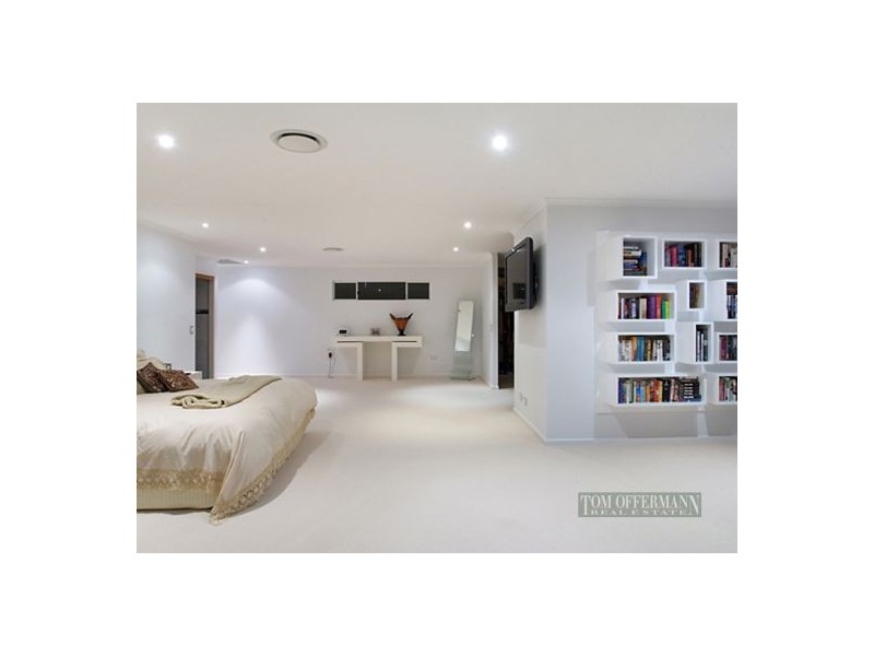 8 Upland Court, Tinbeerwah QLD 4563