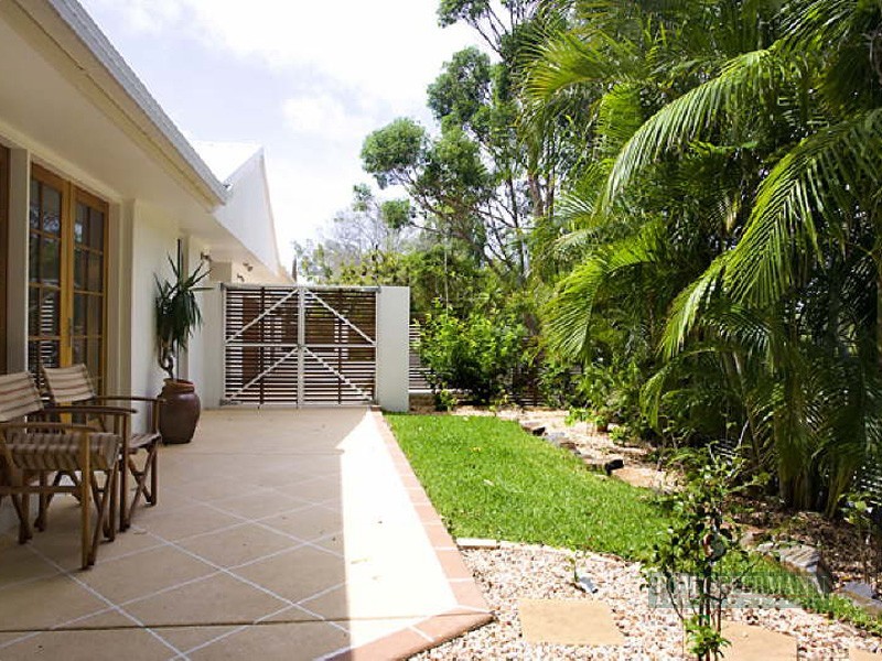 10 Tarina Street, Noosa Heads QLD 4567