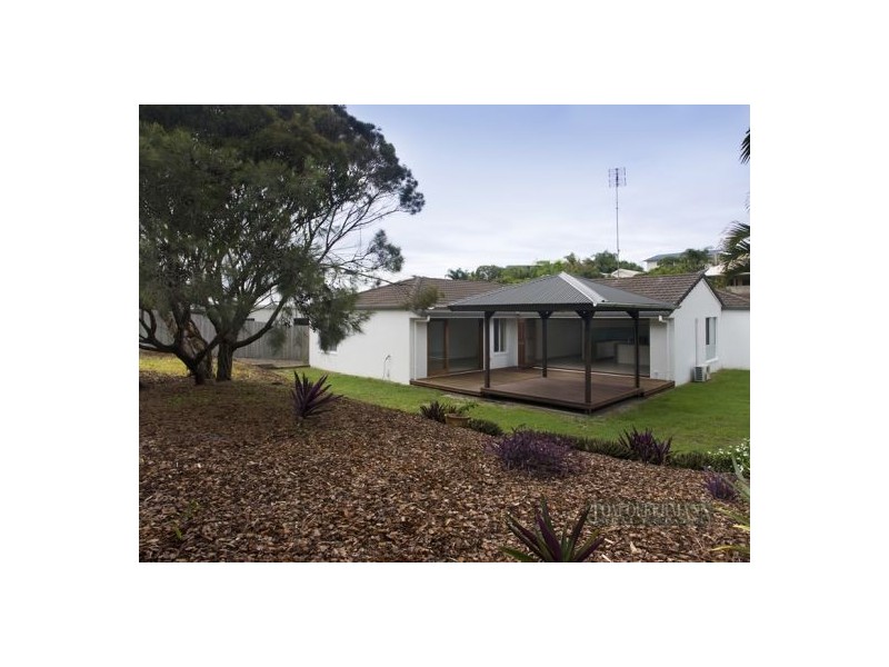 11 Driftwood Drive, Castaways Beach QLD 4567