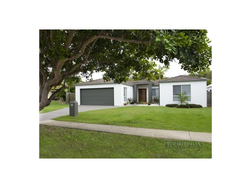 11 Driftwood Drive, Castaways Beach QLD 4567