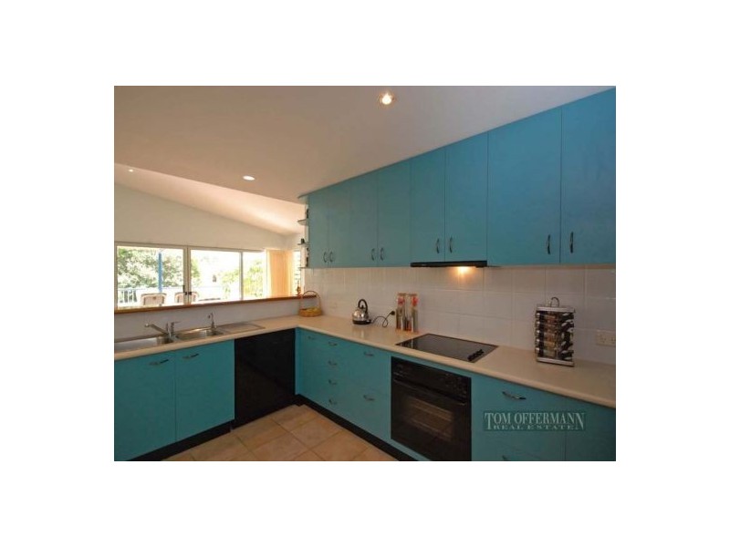 8 Tangmere Court, Noosa Heads QLD 4567