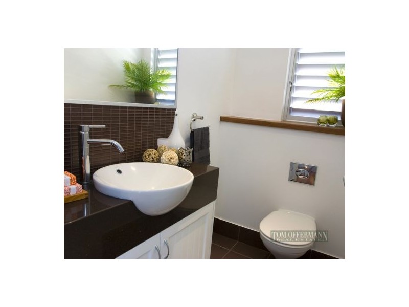 1/37 Sobraon Street, Sunrise Beach QLD 4567