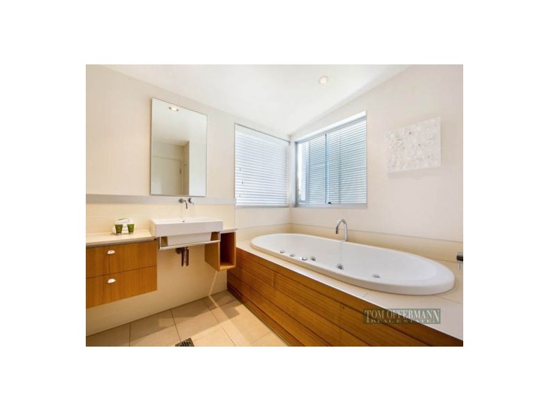 10/3 Little Hastings St, Noosa Heads QLD 4567