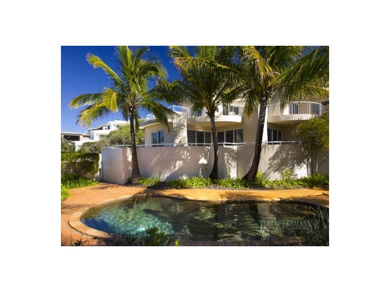 2/41 Tingira Cres, Sunrise Beach QLD 4567