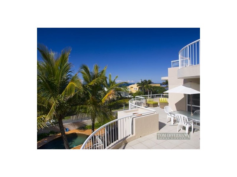 2/41 Tingira Cres, Sunrise Beach QLD 4567
