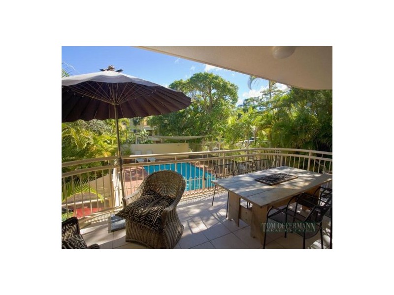1/4 Edgar Bennett Ave, Noosa Heads QLD 4567