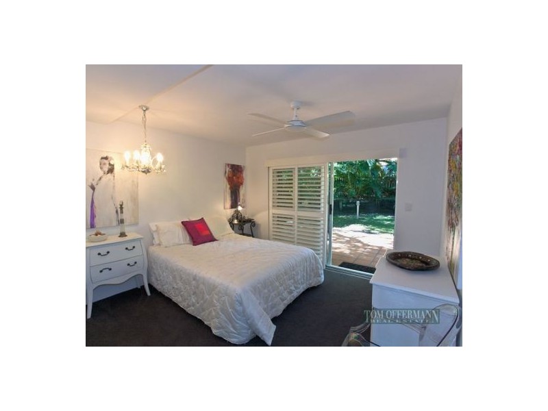 1/4 Edgar Bennett Ave, Noosa Heads QLD 4567