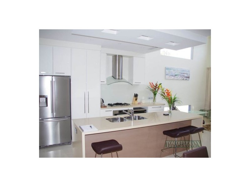 2/15 Robert St, Noosaville QLD 4566