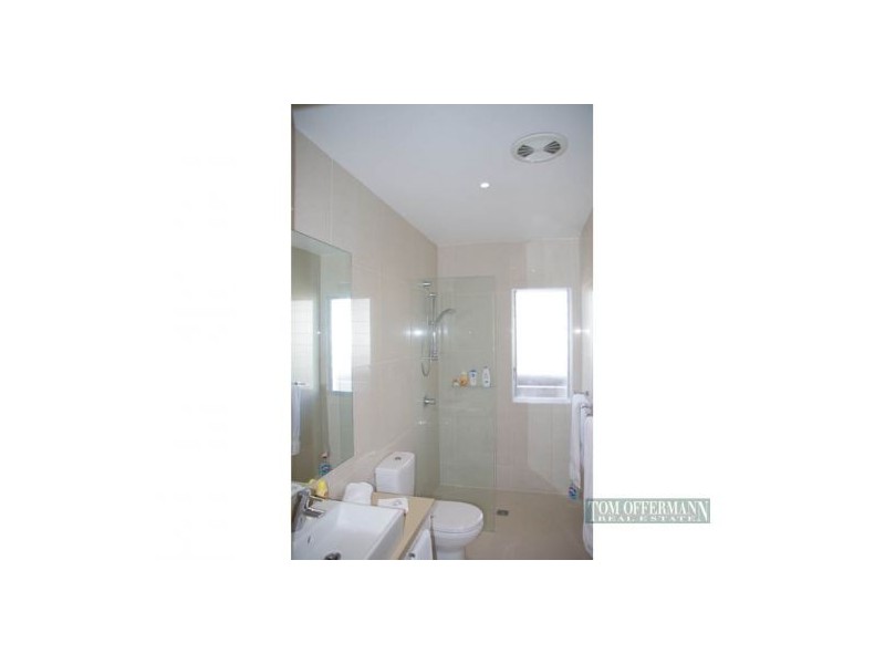 2/15 Robert St, Noosaville QLD 4566