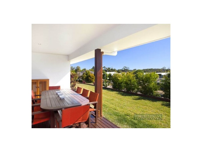 8 Maddens Cres, Peregian Springs QLD 4573