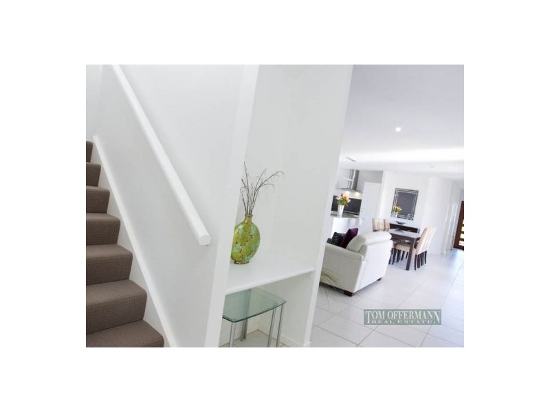 8 Maddens Cres, Peregian Springs QLD 4573